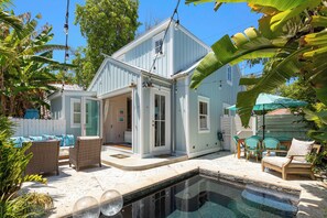 A heated pool - KEY LIME COTTAGE ~ Renovated 3 Bedroom, 2 Bathroom Home with Private Pool! (Key West)