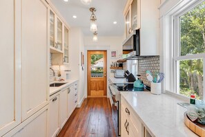 Fridge, microwave, oven, stovetop - KEY LIME COTTAGE ~ Renovated 3 Bedroom, 2 Bathroom Home with Private Pool! (Key West)