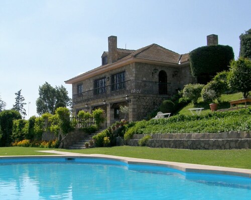 Rural House Las Yernas in La Serrada, a few minutes from Ávila