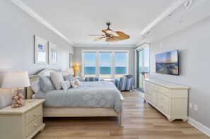 3 bedrooms, desk, free WiFi, bed sheets
