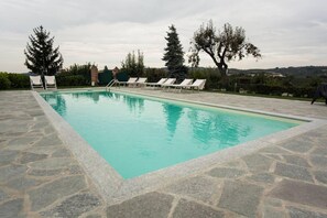 Apartment | Pool | Outdoor pool