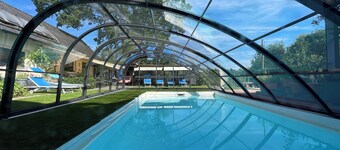 Pino24 Comfort vacation apartment 127 m² with pool, central, for up to 12 people