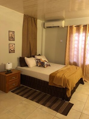 Family Room, 1 Bedroom