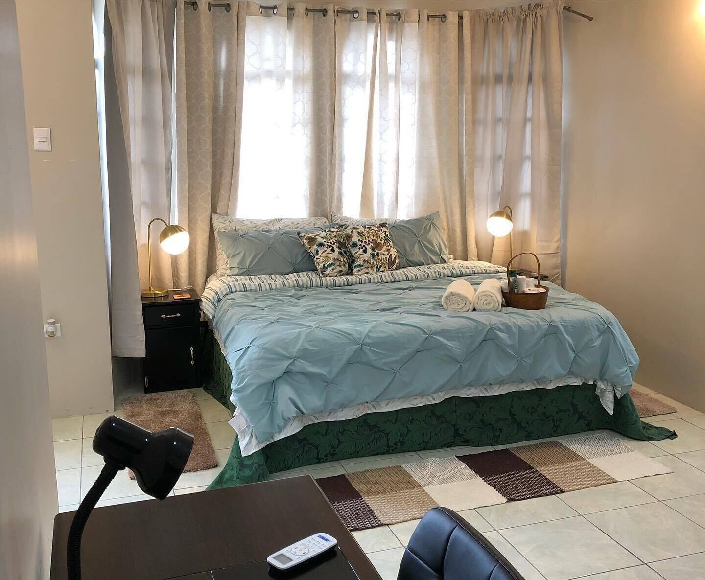 Tabla de planchar con plancha y wifi gratis 