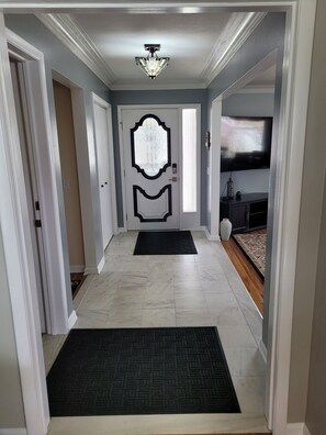 Interior - Game Room, Bar, Dock and River Patio (Toledo)