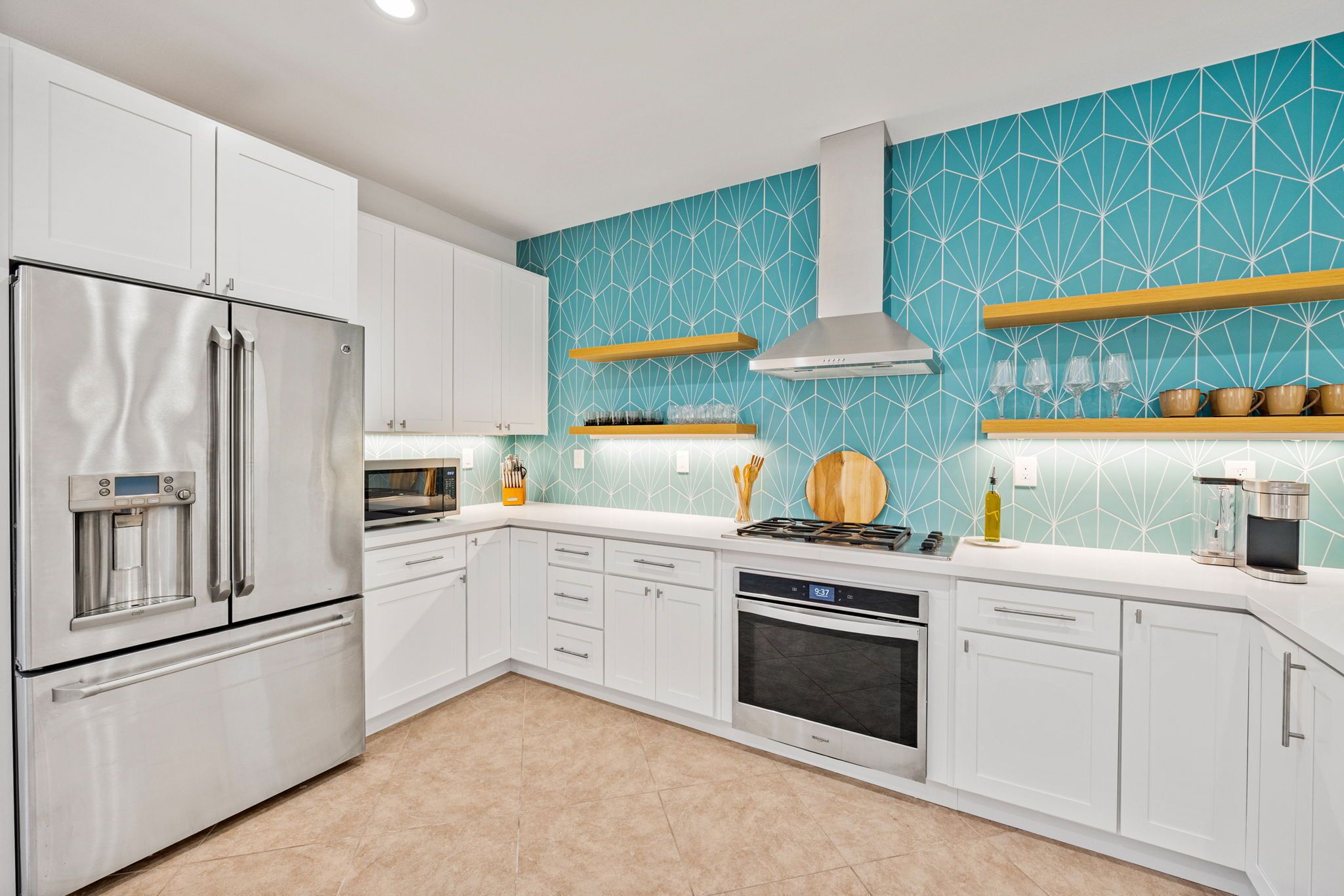 Cactus Haus - walk to Coachella and Stagecoach!