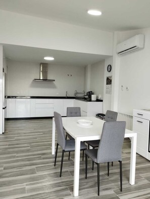 Dining - Apartment Las Huertas - Buenavista (Villamiel)