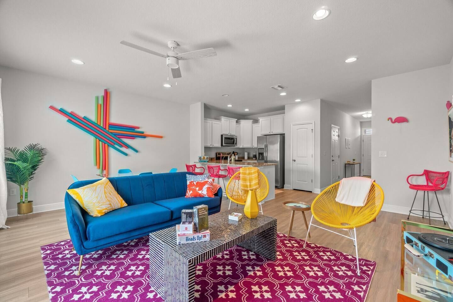 Stylish New Build!★3 Miles→Beach★Pool Access