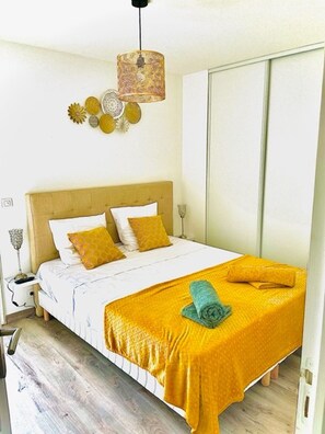 3 habitaciones, tabla de planchar con plancha y wifi gratis