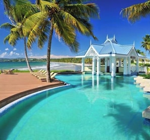 Piscine extérieure