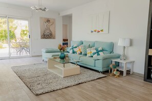 Smart TV, fireplace - Vast and beautiful villa on the Costa Blanca, with magnificent panoramic views (Altea la Vella)