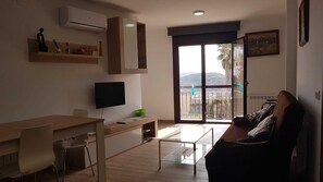 Smart TV - Apartment Las Huertas - Las Palmeras (Villamiel)