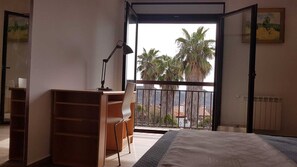 1 bedroom, iron/ironing board, travel cot, WiFi - Apartment Las Huertas - Las Palmeras (Villamiel)