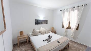 4 bedrooms, iron/ironing board, travel crib, WiFi