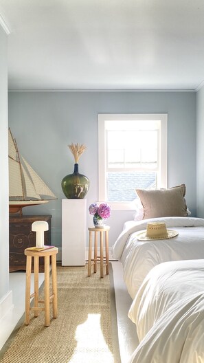 3 bedrooms - Picture Perfect Greenport Cottage (Greenport)