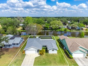 Exterior - Pool Home That Backs Up to Water- Only 20 Miles to Beautiful Florida Beaches! (Palmetto)