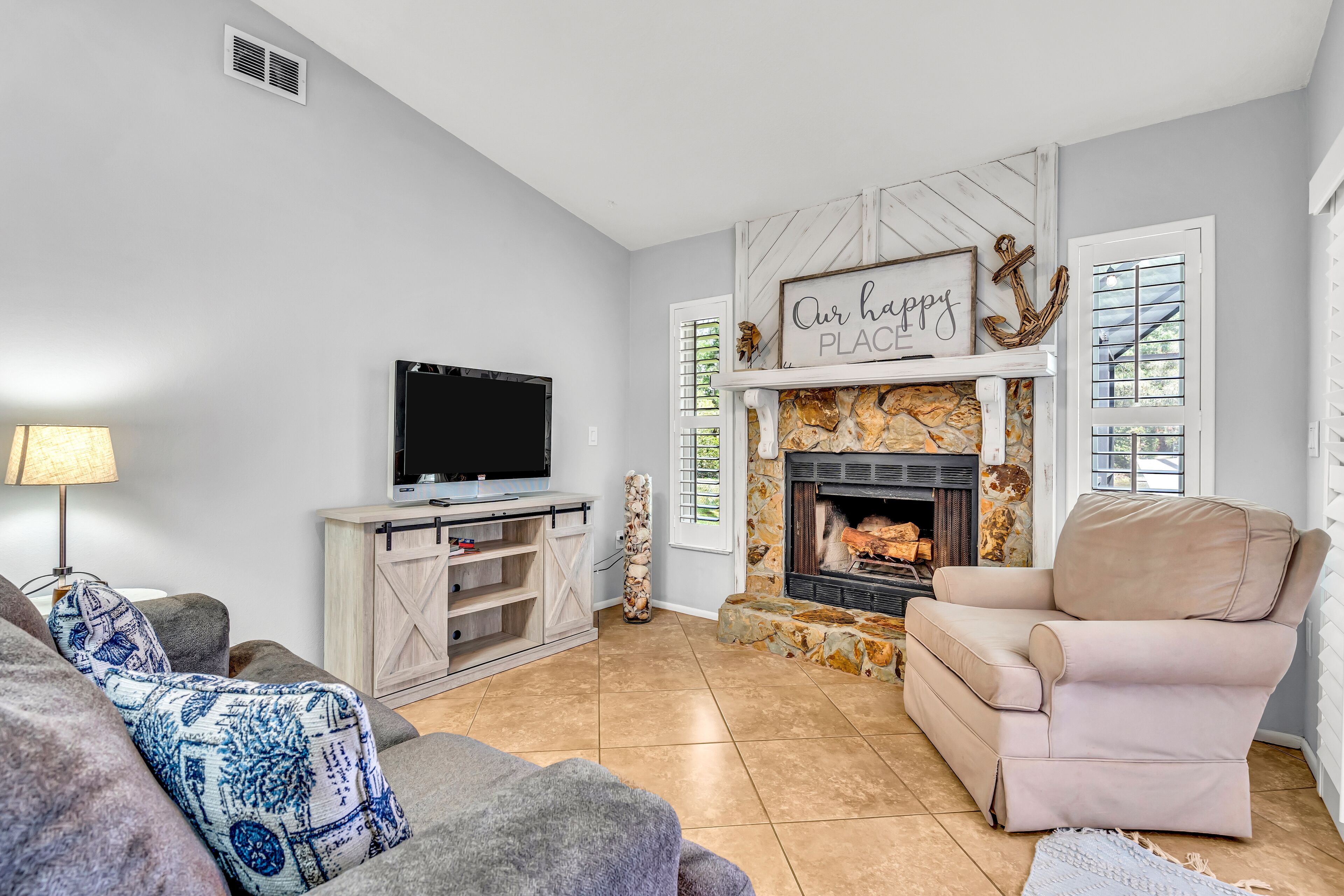 Pool Home That Backs Up to Water- Only 20 Miles to Beautiful Florida Beaches!