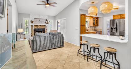 Pool Home That Backs Up to Water- Only 20 Miles to Beautiful Florida Beaches!