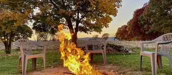 Warm Spring Farmhouse, Old Charm with Modern Updates in Historic Chambersburg