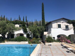 Outdoor pool - Residence Terra Rossa (Taormina)