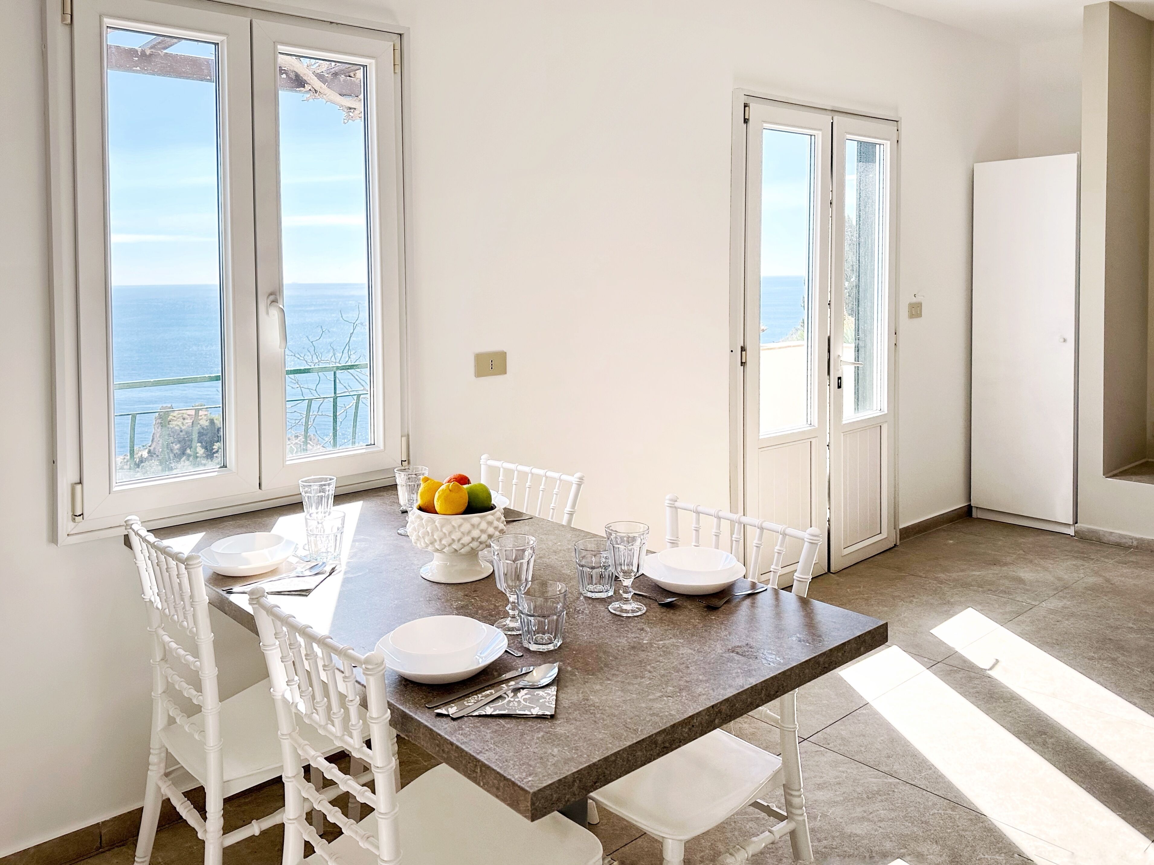 In-room safe, iron/ironing board, free WiFi, bed sheets