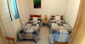 4 Schlafzimmer, Schreibtisch, kostenloses WLAN, Bettwäsche