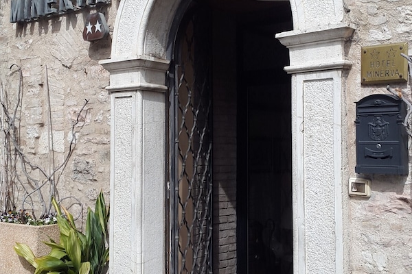 Entrada de la propiedad