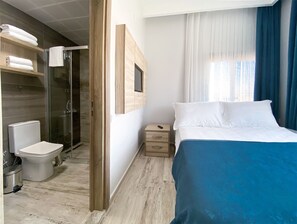 Luxe beddengoed, reisbedje, gratis wifi, beddengoed