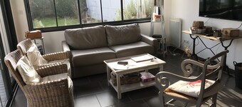 Seaside house (6 to 8 persons ) 80 m.de la Corniche and the beach