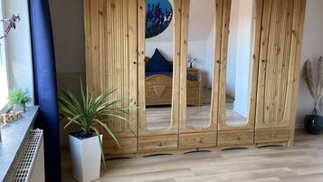 3 bedrooms, free WiFi, bed sheets