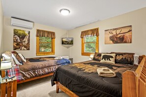 3 bedrooms, iron/ironing board, free WiFi, bed sheets