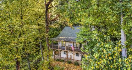 Long- & Short-Range Views/King Beds/Fireplace/Fire Table/Game Room
