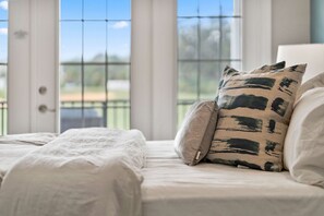 5 dormitorios, tabla de planchar con plancha, wifi gratis y ropa de cama