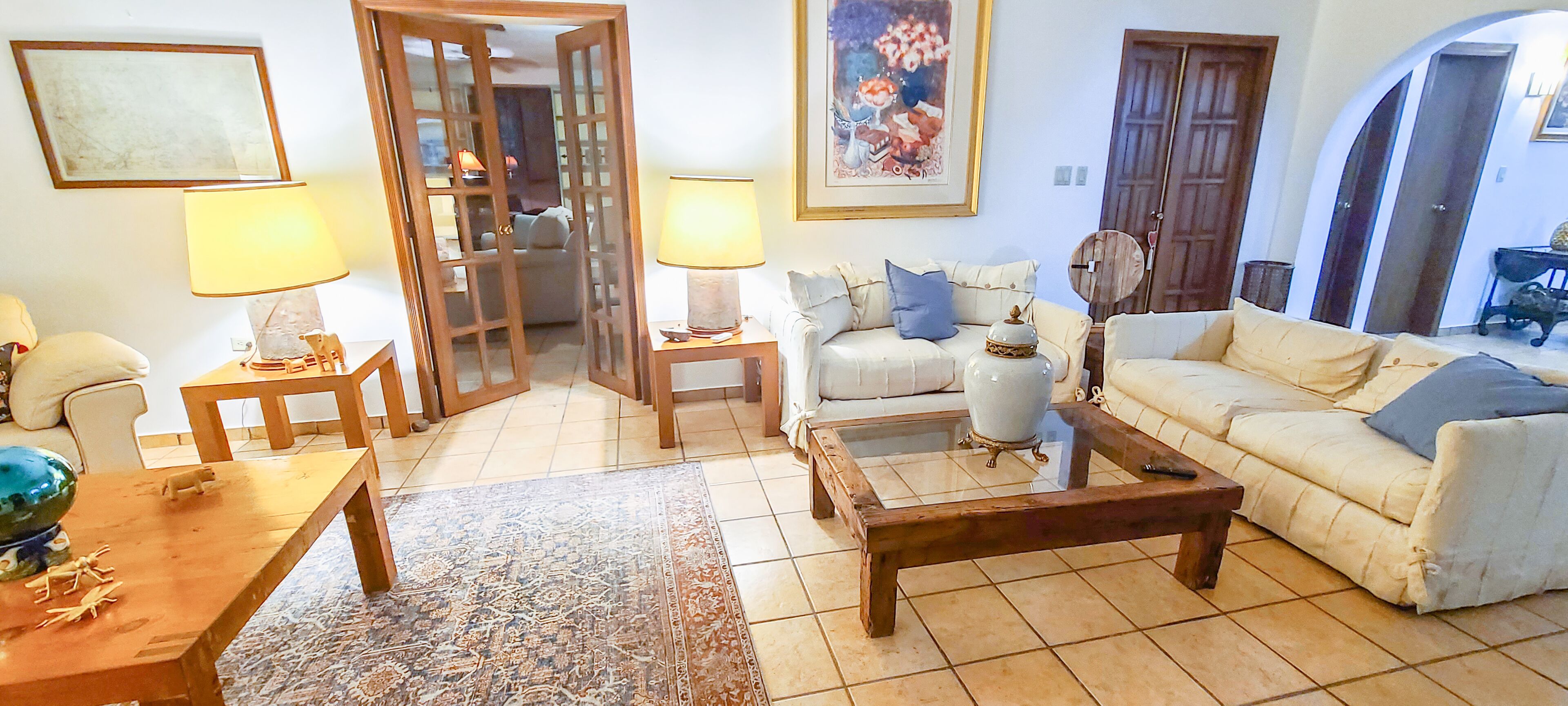 Romantic Hacienda with Pool and Huge Lush Garden!