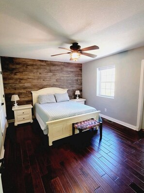 4 bedrooms, iron/ironing board, travel cot, free WiFi