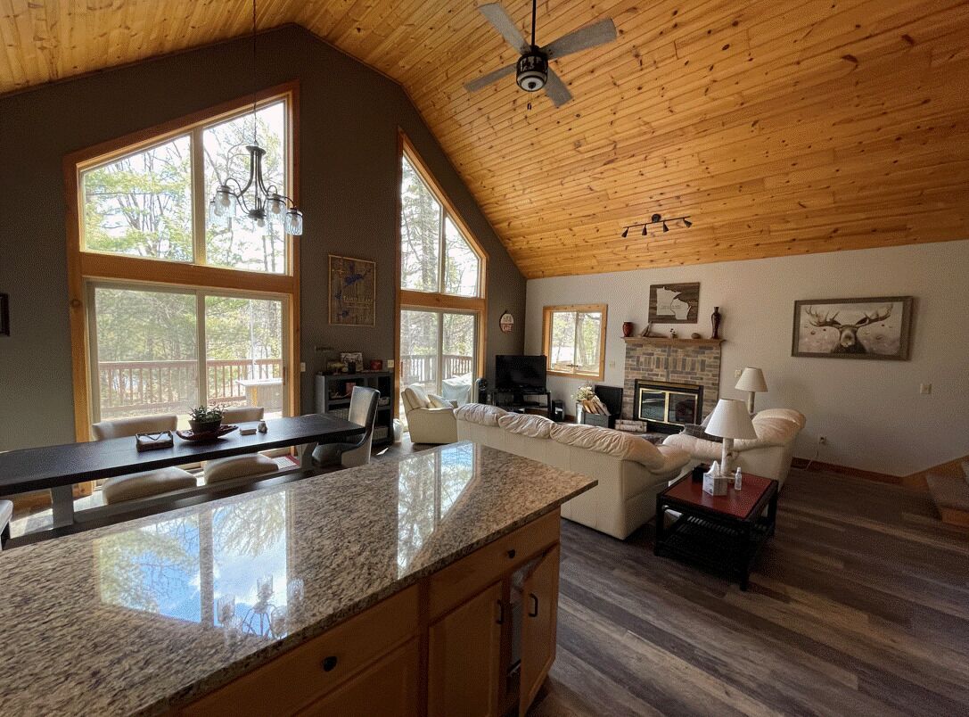 Lake Home Getaway just 60 miles from the Twin Cities!