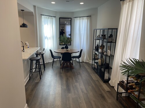 Luxuriosly Renovated 3BR House in Columbia Heights