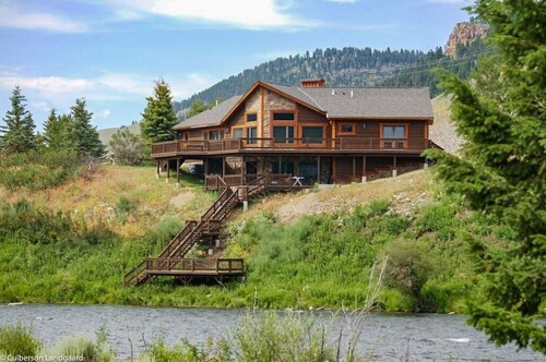 Madison Bend River House -TOP FLOOR-