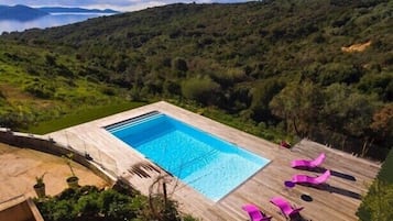 Piscine extérieure, piscine chauffée