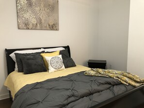 1 habitación, tabla de planchar con plancha y wifi