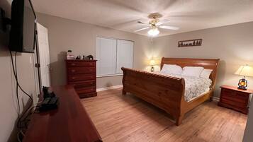 2 bedrooms, iron/ironing board, WiFi (free), bed sheets