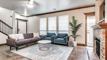 Televisor i llar de foc