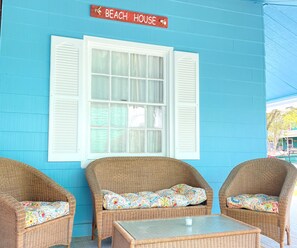 Terrace/patio - 1886 Charming Cassat Cottage in Cape Charles, VA (Cape Charles)