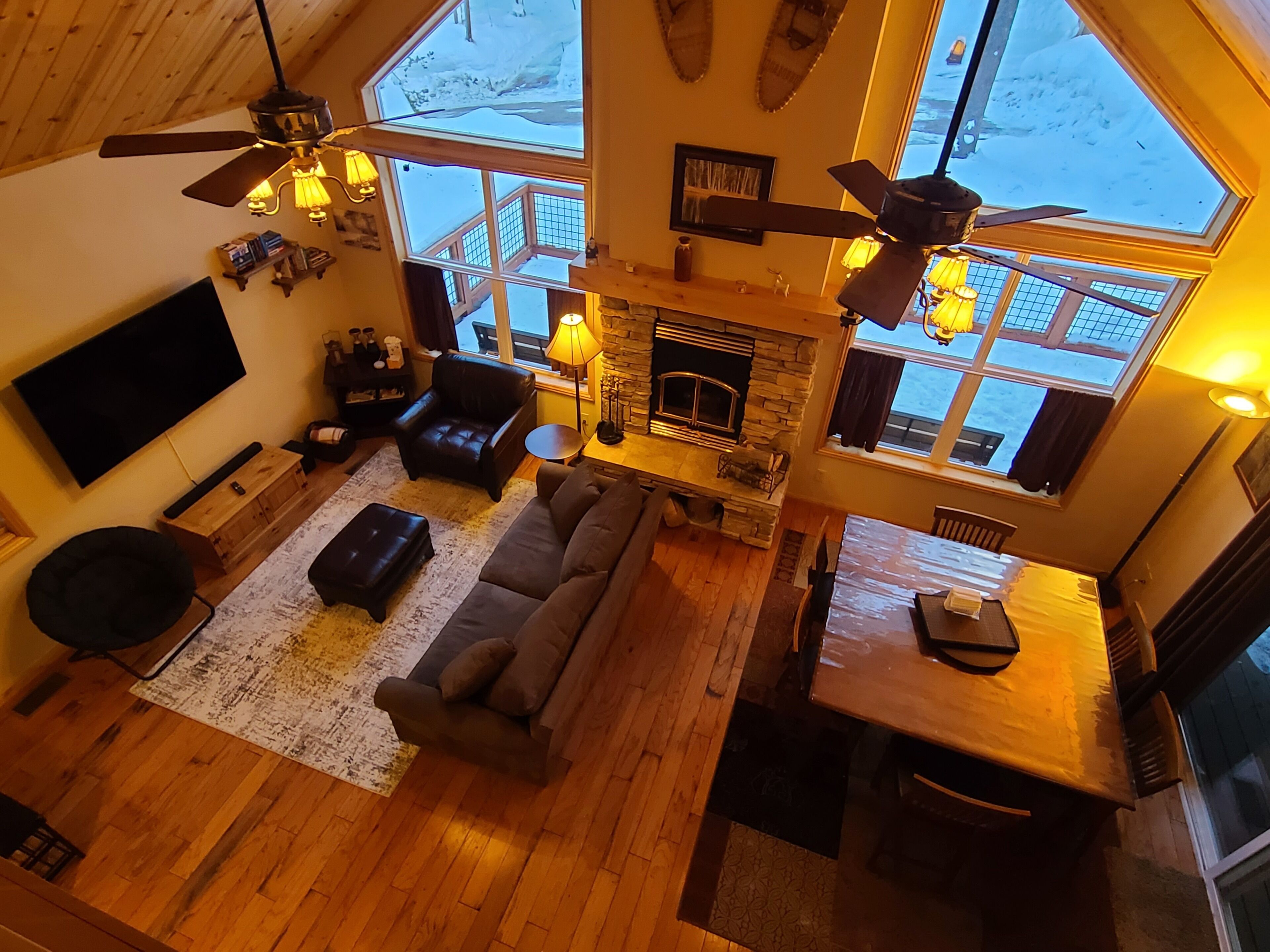 Serene Lakes Cabin w/ view close to Sugar Bowl (New on VRBO)