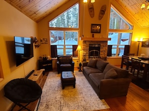 TV connectée, cheminée