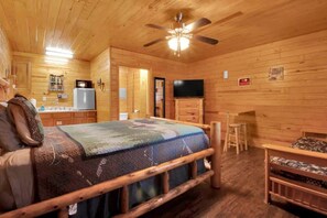 WiFi, bed sheets - 🗻Quiet and Secluded - Smoky Mountain Cabin🌄 (Gatlinburg)