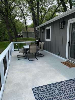 تناول الطعام بالخارج