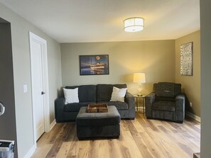 Smart TV, reproductor de DVD y libros 