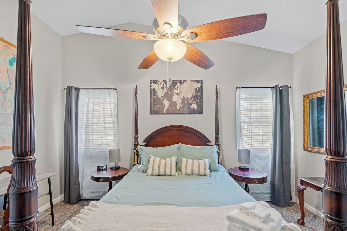 2 chambres, bureau, fer et planche à repasser, Wi-Fi gratuit