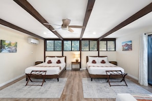 4 bedrooms, desk, iron/ironing board, travel cot - Great Group Getaway w/Hot Tub, Fire Pit, Views! (Sedona)